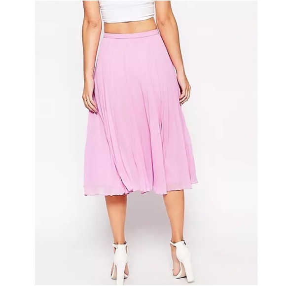 ASOS Pleated Chiffon Midi Skirt in Lilac - Picture 5 of 6